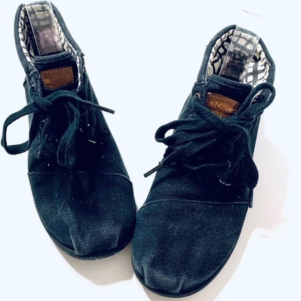 TOMS Flat High Tops-Y8